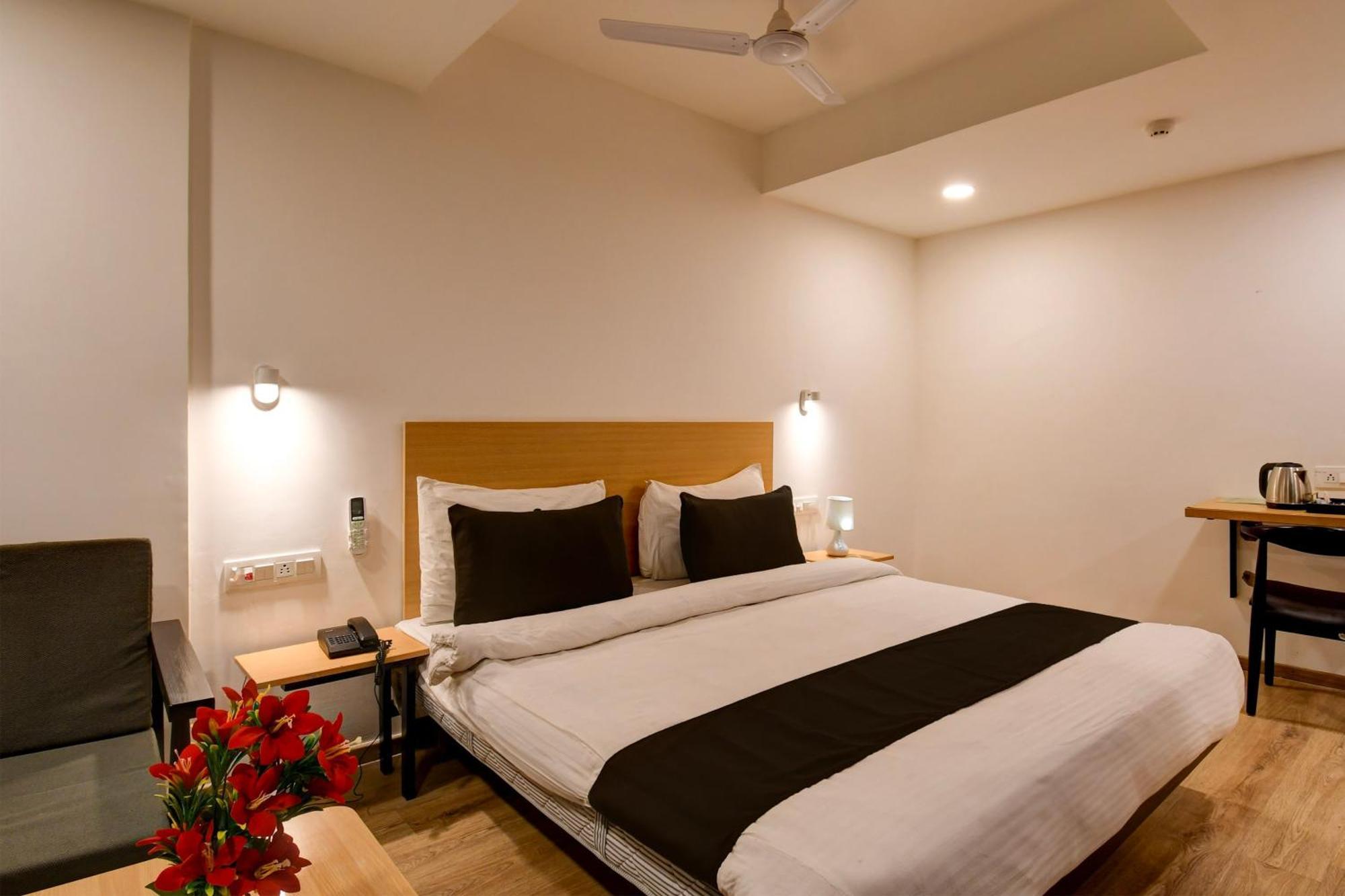 Super Townhouse City Centre 2 Downtown - Managed By Company Kolkata Exterior photo