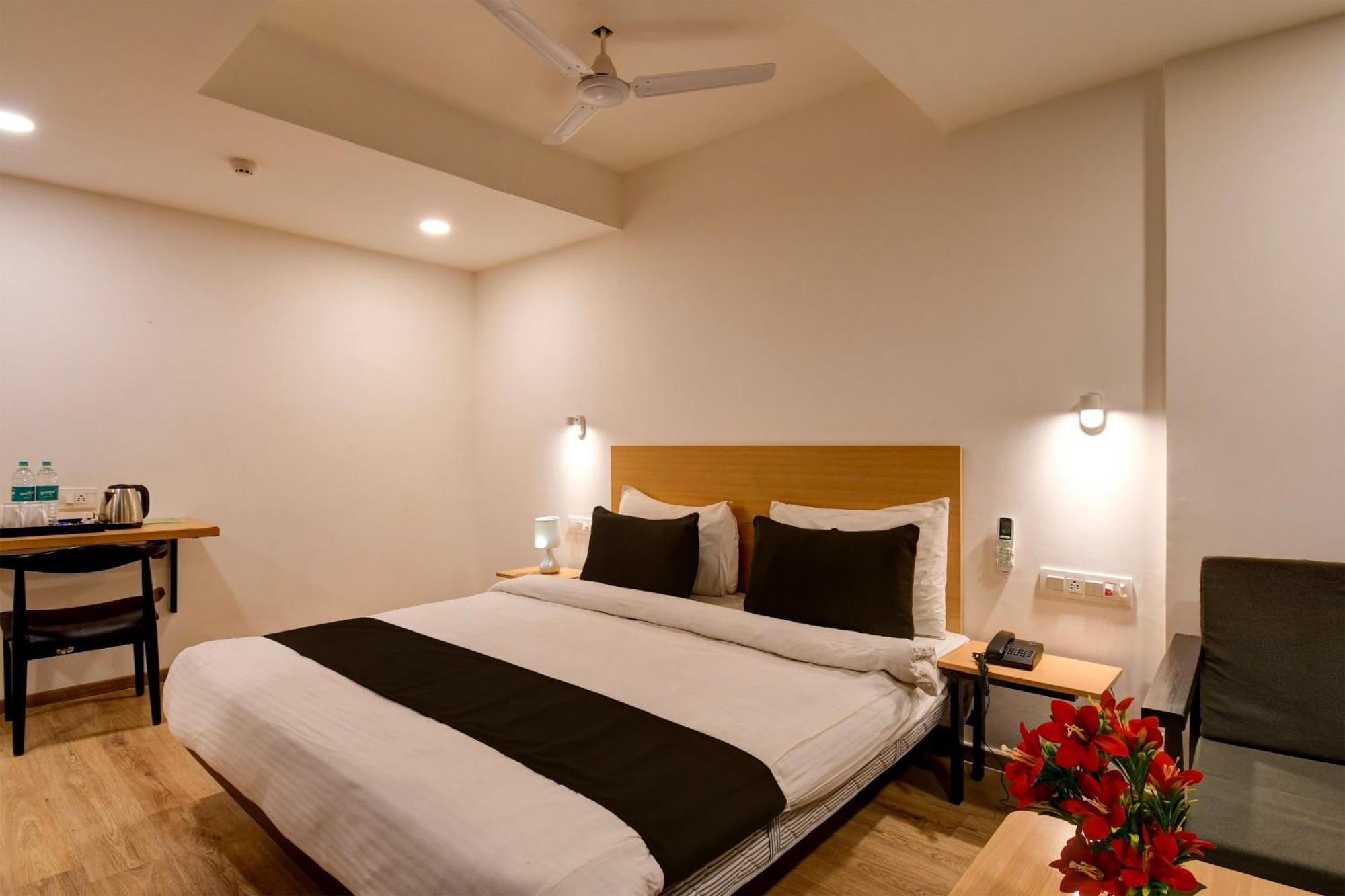 Super Townhouse City Centre 2 Downtown - Managed By Company Kolkata Exterior photo